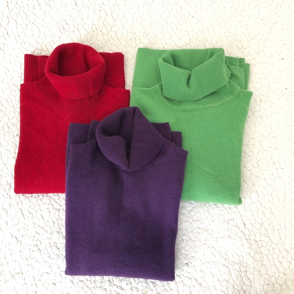 2 of the  💯 cashmere turtleneck sweater bundles